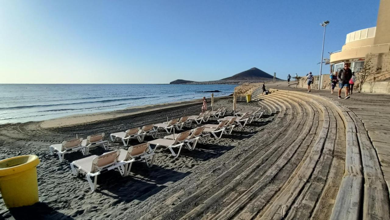 Views Of El Medano Beach, Two Exteriér fotografie
